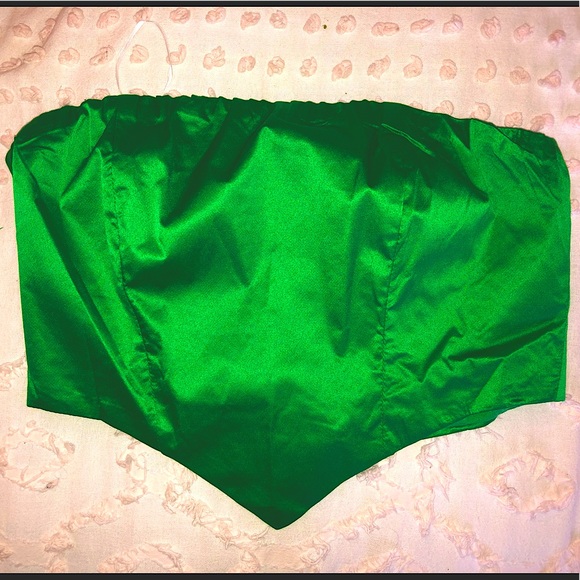 Green Strapless Crop Top - Picture 3 of 4